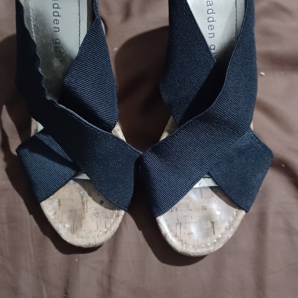 Madden Girl Black and Tan Wedge Sandals - Picture 2 of 4